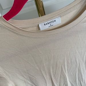 Beige Babaton Tshirt